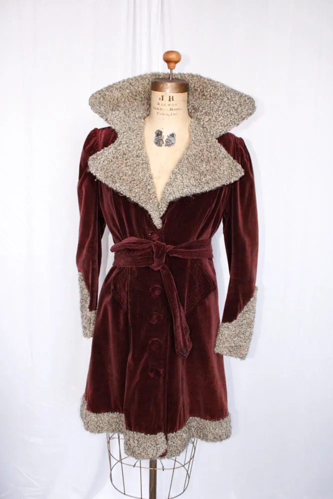 1930s Plum Velvet Belted Coat with Faux Persian Lamb Wool Trim - S/M