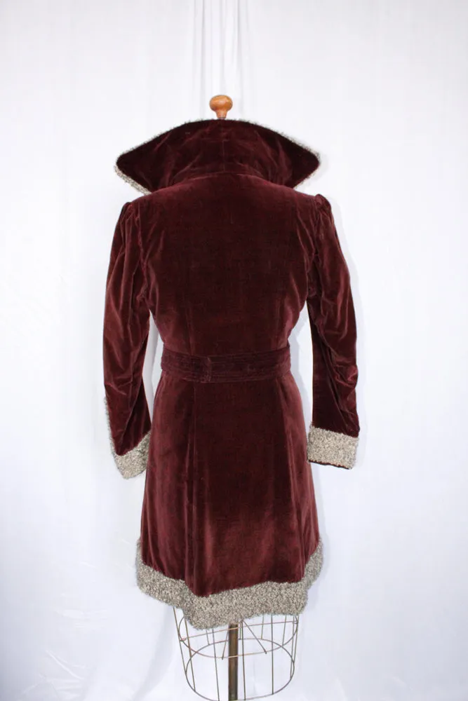 1930s Plum Velvet Belted Coat with Faux Persian Lamb Wool Trim - S/M