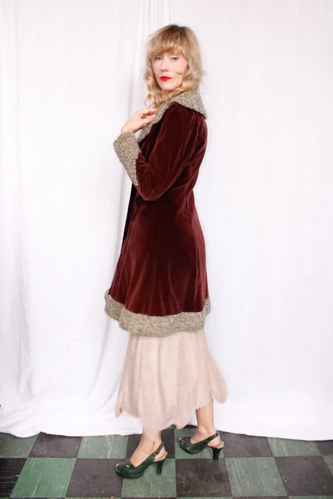 1930s Plum Velvet Belted Coat with Faux Persian Lamb Wool Trim - S/M
