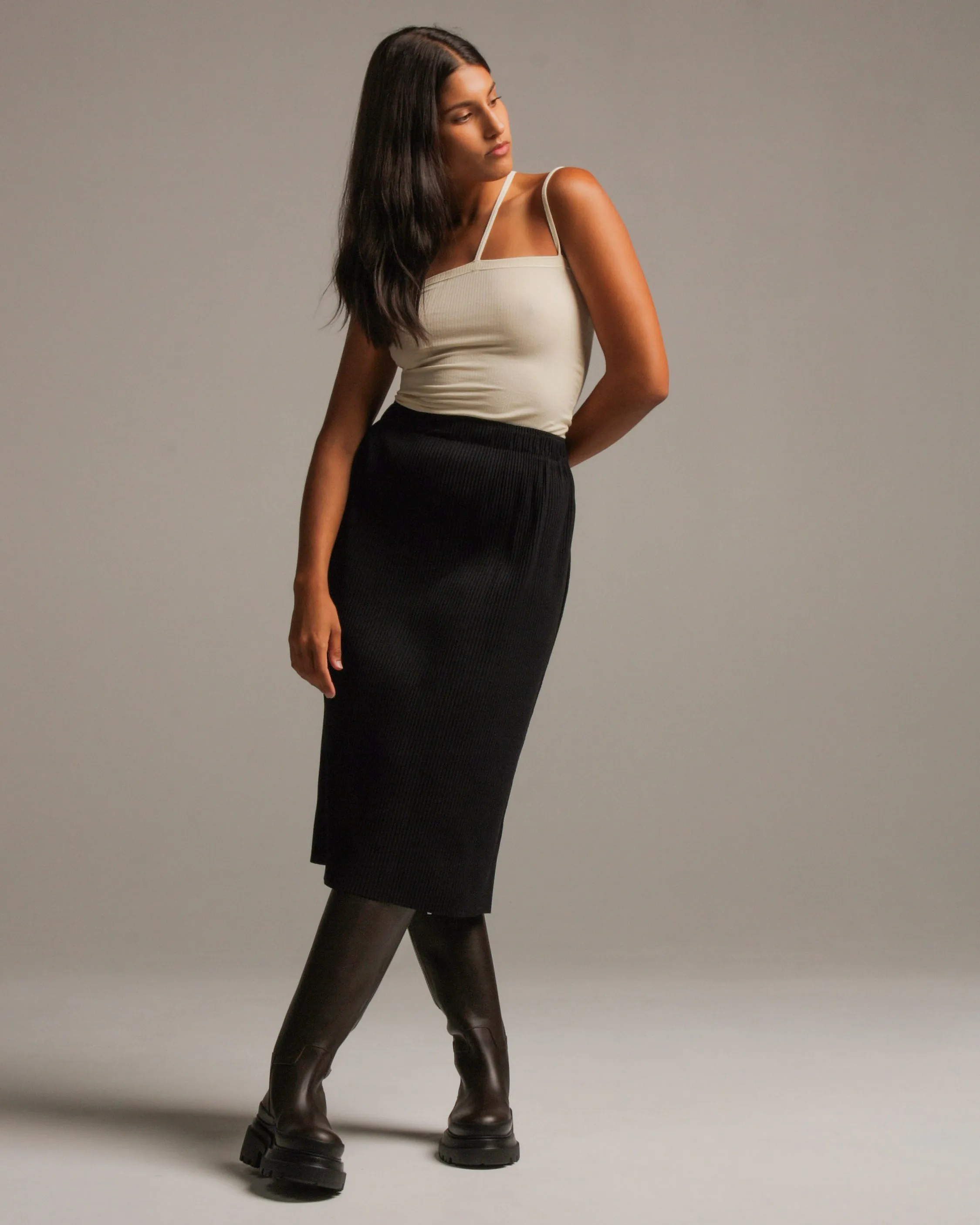 Black Square Pleats Skirt
