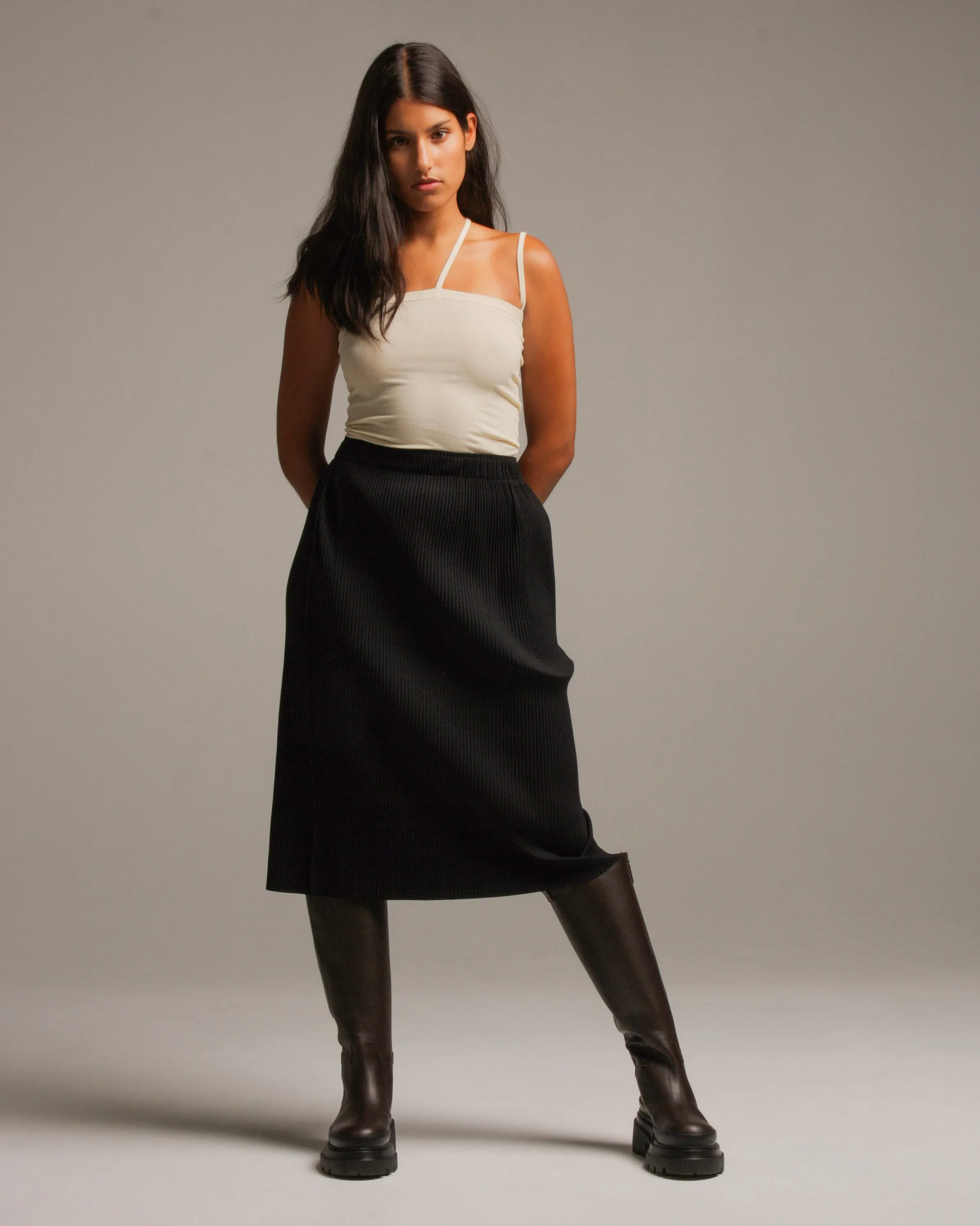 Black Square Pleats Skirt