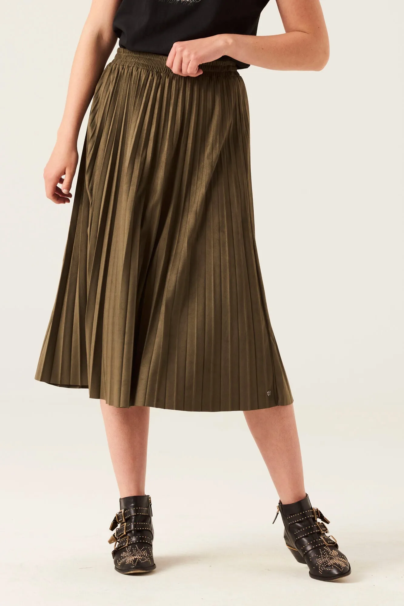 Garcia Pleated Skirt