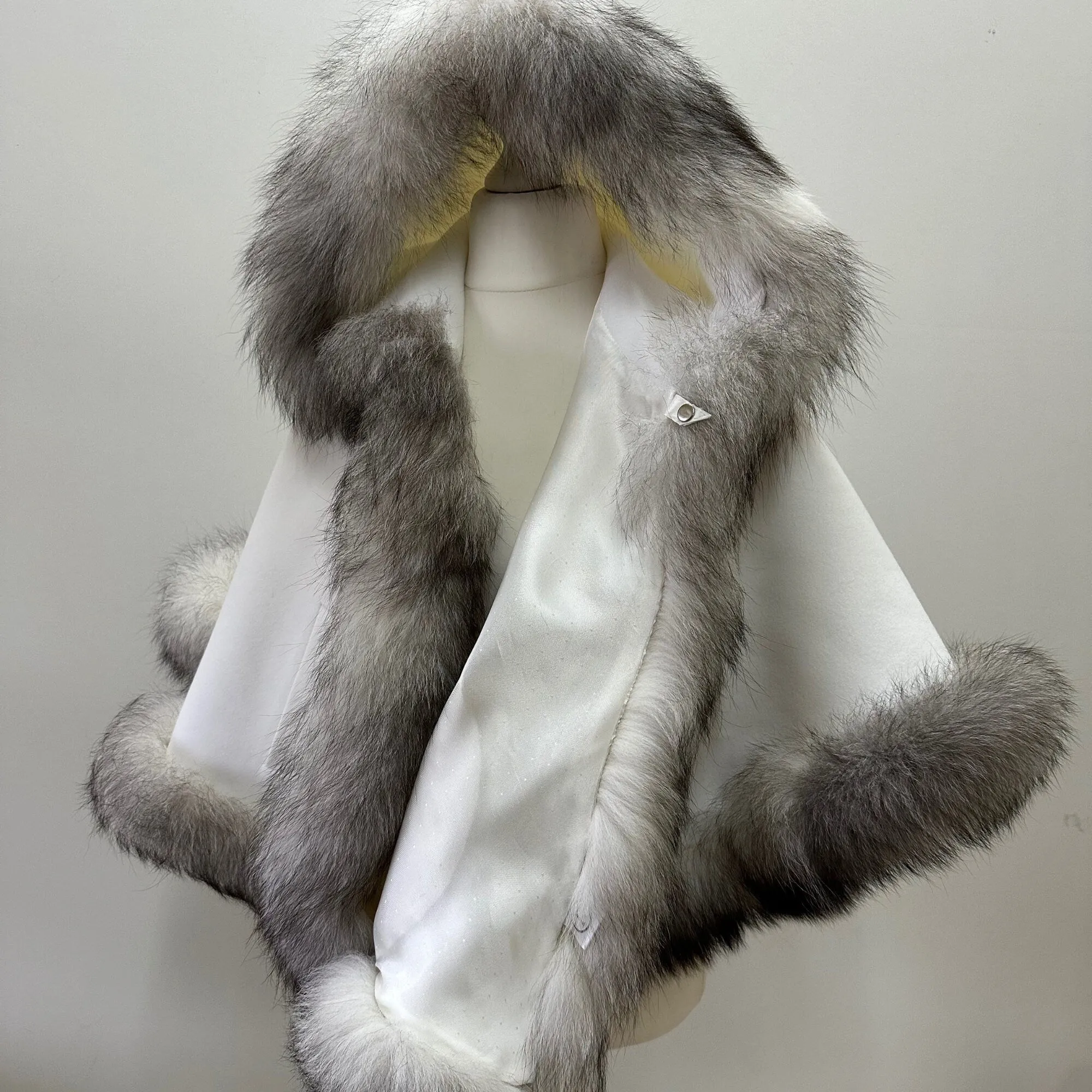 Ivory Women Winter Coat Cape Trim Fox Fur, Winter Women's Poncho Jacket lined, Warm Women's coat with a hood